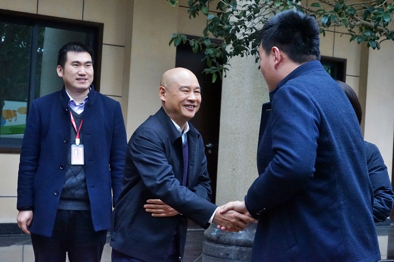 1557114048971692NoVb.jpg 1.jpg